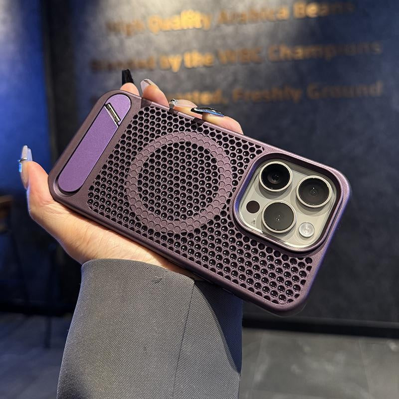 Honeycomb heat dissipation breathable magnetic suction suitable for Apple 16 protective iPhone 15 Promax invisible bracket phone case