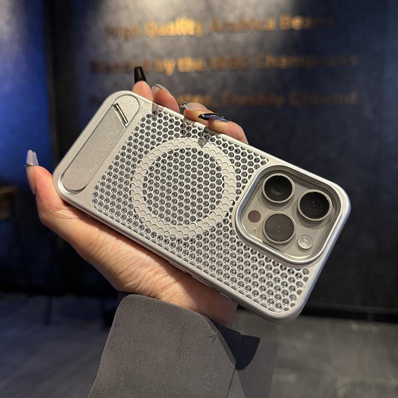 Honeycomb heat dissipation breathable magnetic suction suitable for Apple 16 protective iPhone 15 Promax invisible bracket phone case