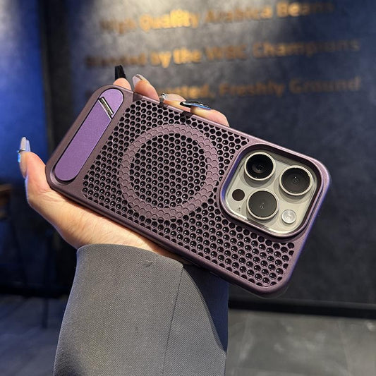 Honeycomb heat dissipation breathable magnetic suction suitable for Apple 16 protective iPhone 15 Promax invisible bracket phone case